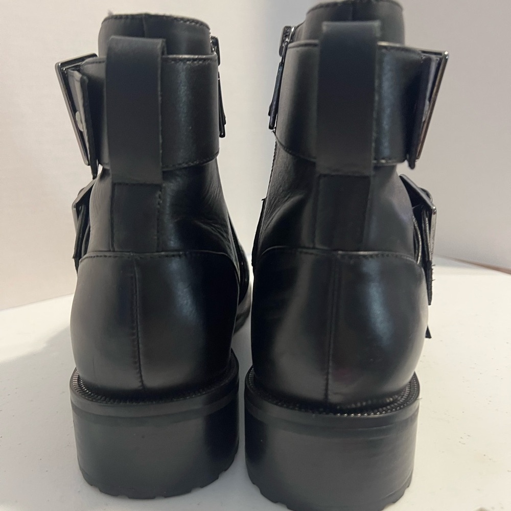 Blondo Camila Waterproof Black Leather Triple Buckle Moto Boots 9 - Picture 7 of 12